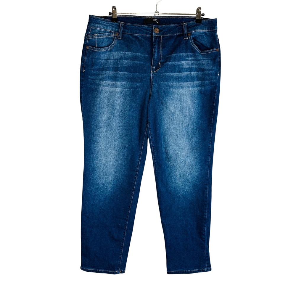 1822 Denim Womans 16W Jeans Straight Leg Denim Blue Jean Pockets Stretch